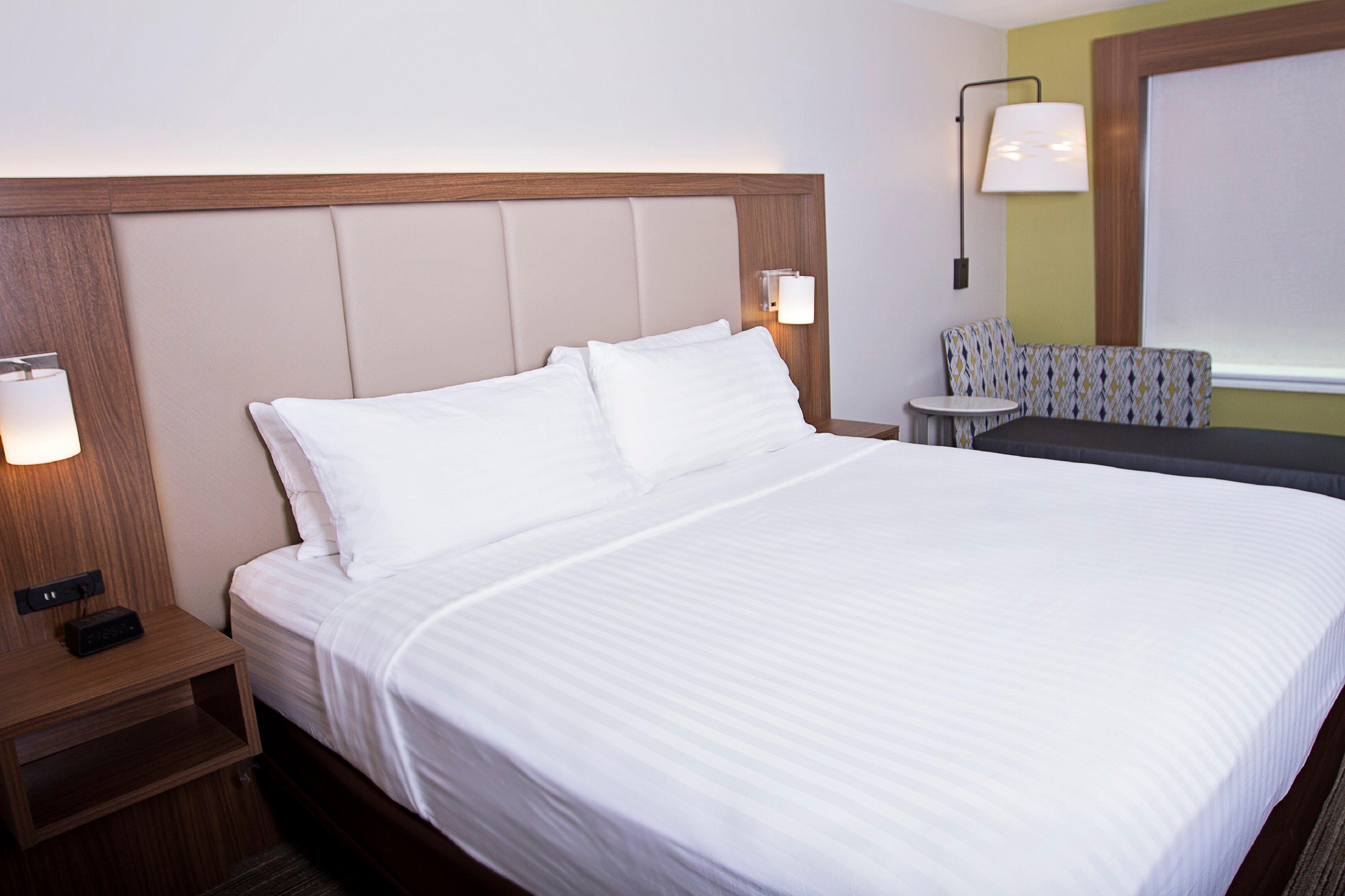 Holiday Inn Express & Suites Greenwood Mall By Ihg Εξωτερικό φωτογραφία