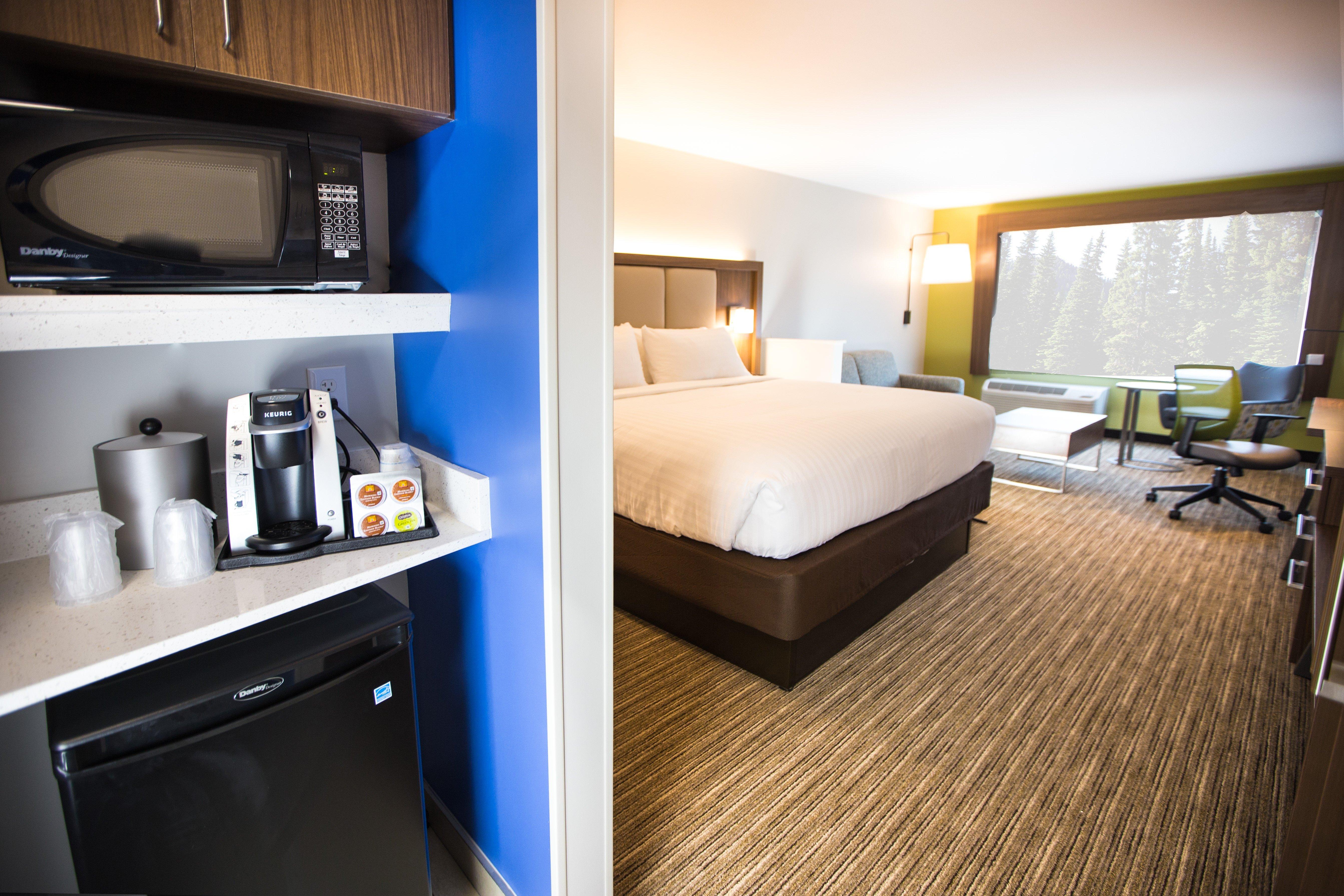 Holiday Inn Express & Suites Greenwood Mall By Ihg Εξωτερικό φωτογραφία