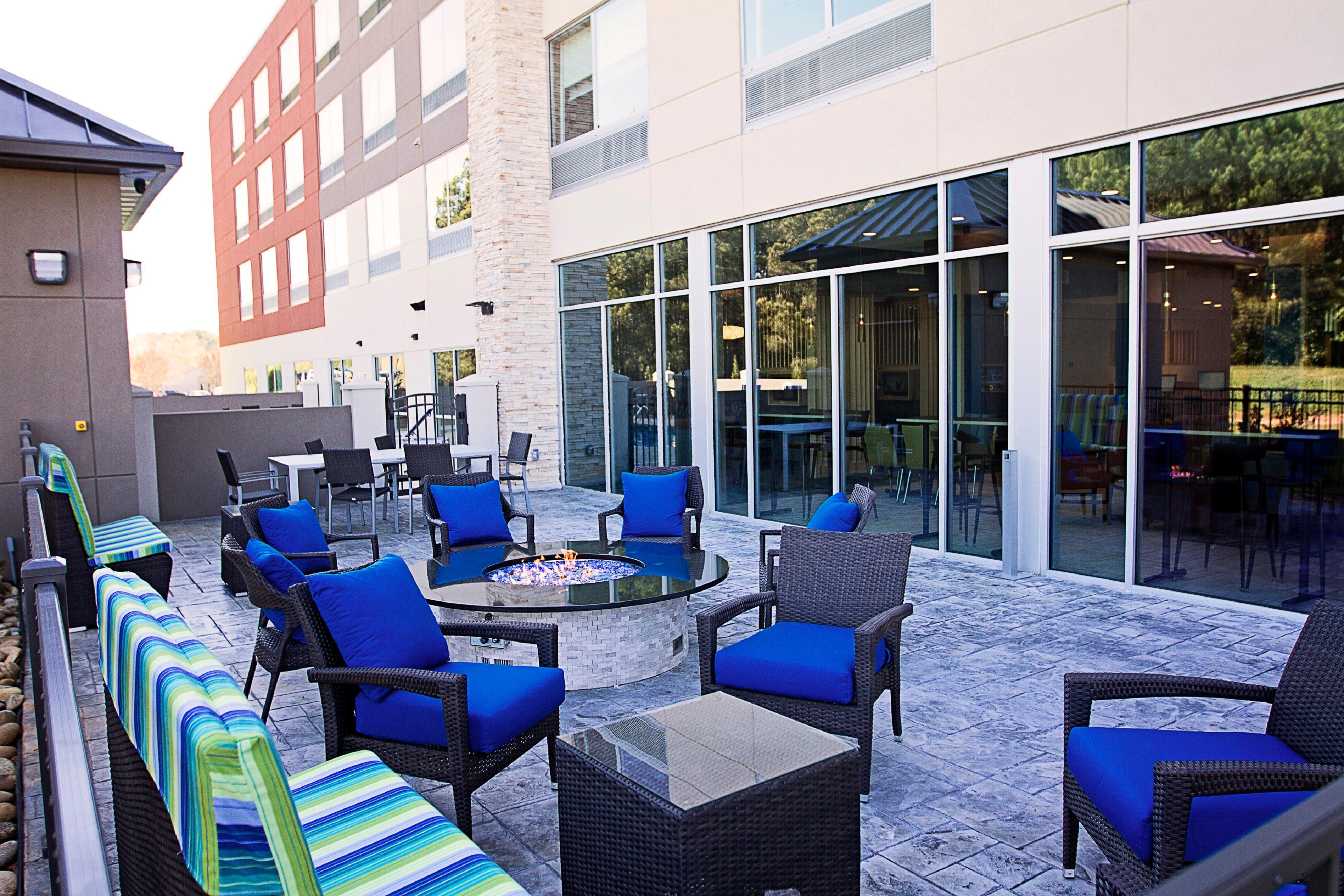 Holiday Inn Express & Suites Greenwood Mall By Ihg Εξωτερικό φωτογραφία