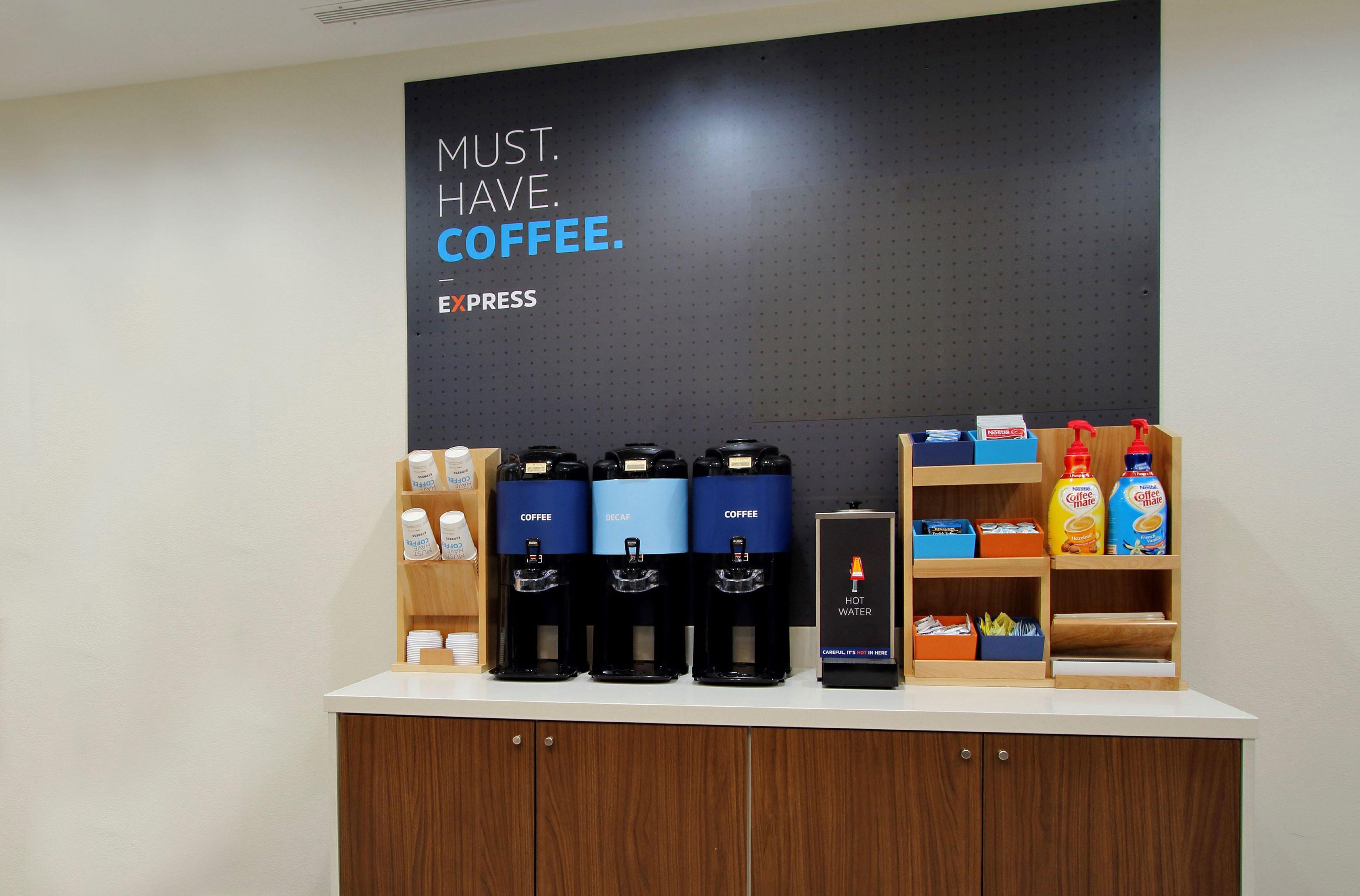 Holiday Inn Express & Suites Greenwood Mall By Ihg Εξωτερικό φωτογραφία