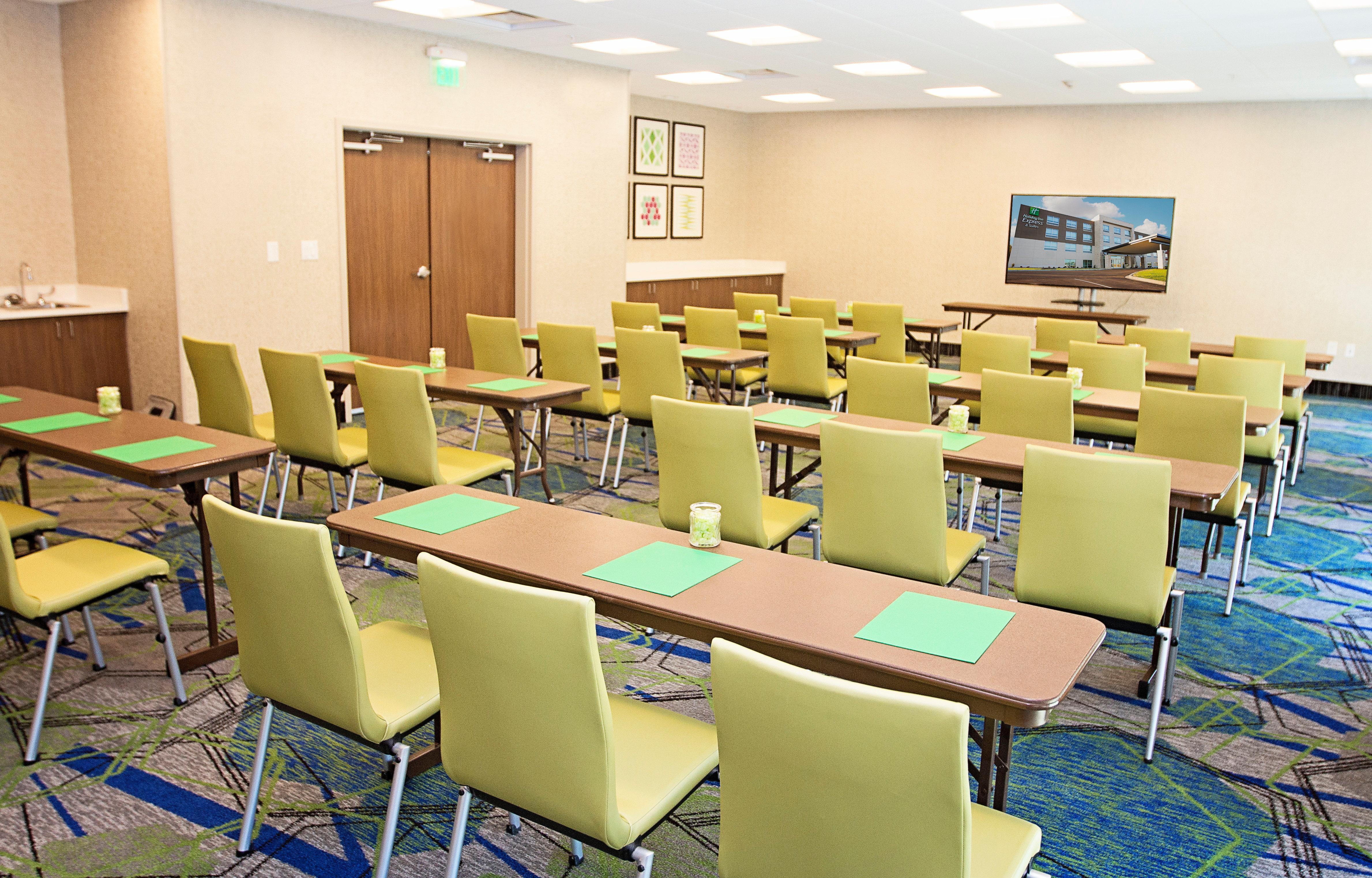 Holiday Inn Express & Suites Greenwood Mall By Ihg Εξωτερικό φωτογραφία