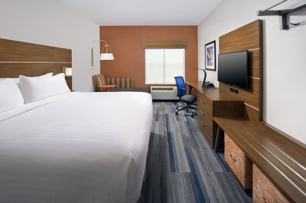 Holiday Inn Express & Suites Greenwood Mall By Ihg Εξωτερικό φωτογραφία