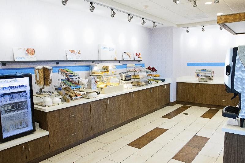 Holiday Inn Express & Suites Greenwood Mall By Ihg Εξωτερικό φωτογραφία